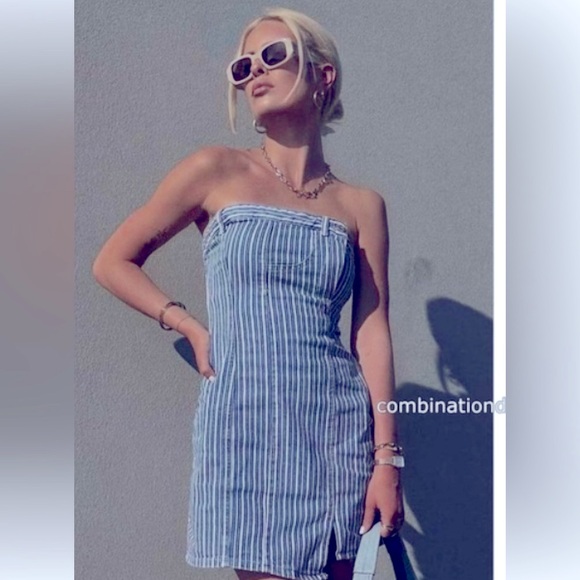 Zara Dresses & Skirts - NWT zara denim strapless dress 9213/013